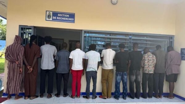 Urgent: Après des jours de garde à vue, les 12 présumés homosexuels de Ziguinchor déférés au parquet