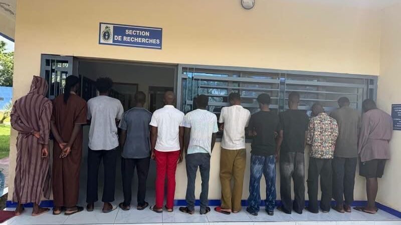 Urgent: Après des jours de garde à vue, les 12 présumés homosexuels de Ziguinchor déférés au parquet