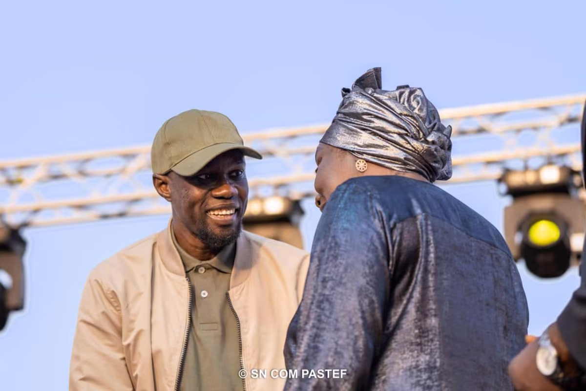 « Aminata Touré aurait perçu 2 milliards 136 millions de FCFA au CESE », exprime Ousmane Sonko