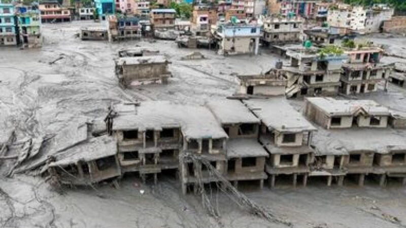 Le bilan de la crue dévastatrice au Népal s&rsquo;aggrave à 359 morts