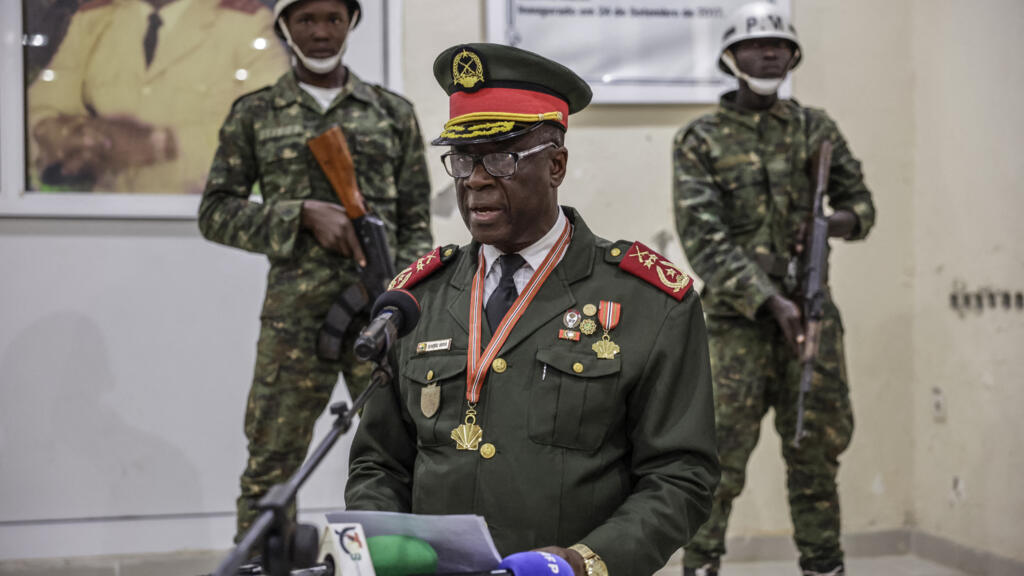 Bissau sous haute tension : L’armée de Terre désarme la garde du chef de la junte avant le retour d’Embaló