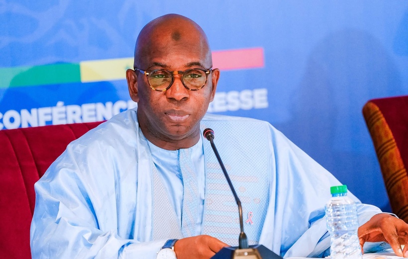 Éducation : Moustapha Guirassy annonce un « Grand prix du chef de l’État » pour l&rsquo;alphabétisation et les langues nationales