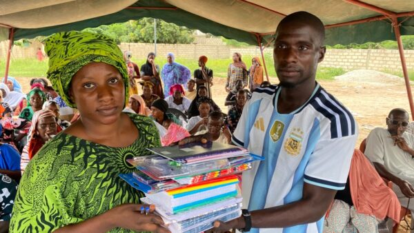 Éducation à Malicounda : PAREL transforme les promesses en cahiers et trace l’avenir de 200 enfants à Ngogom