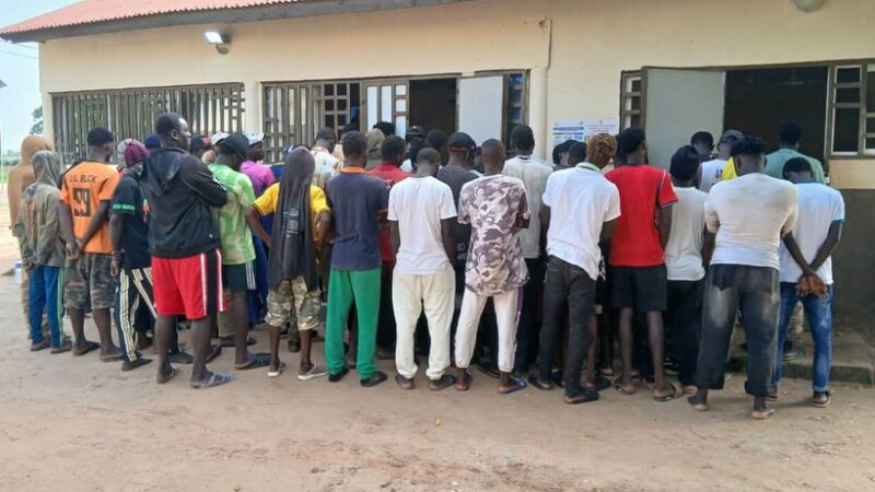 Migration clandestine en Gambie : Vaste coup de filet des autorités, plus de 100 migrants interceptés