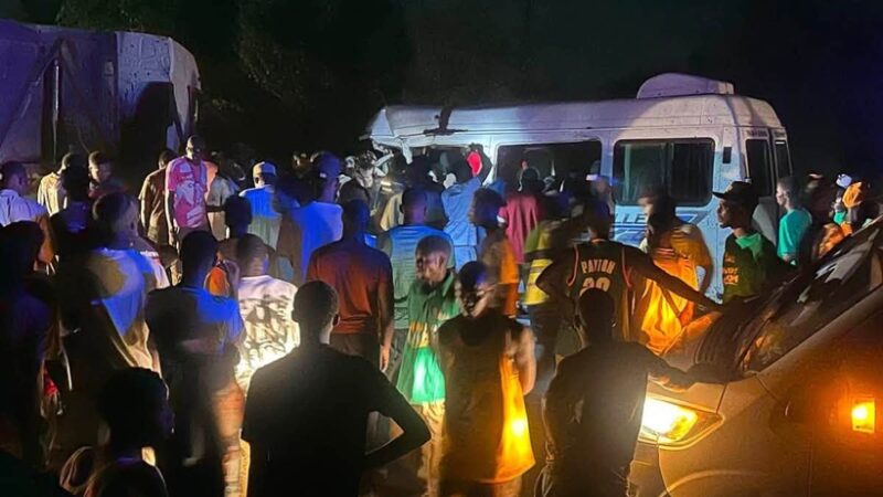 Axe Ndande-Kébémer : Six morts et plusieurs blessés dans une collision frontale entre un camion et un minicar