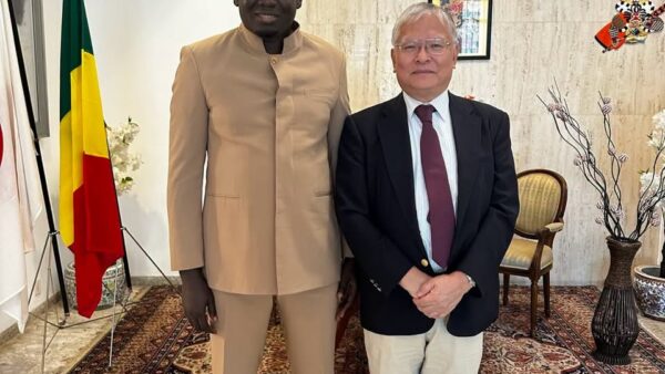 Coopération Sénégal-Japon : Takeshi Akamatsu échange avec Saliou Mboup, PDG du groupe COSEMAD