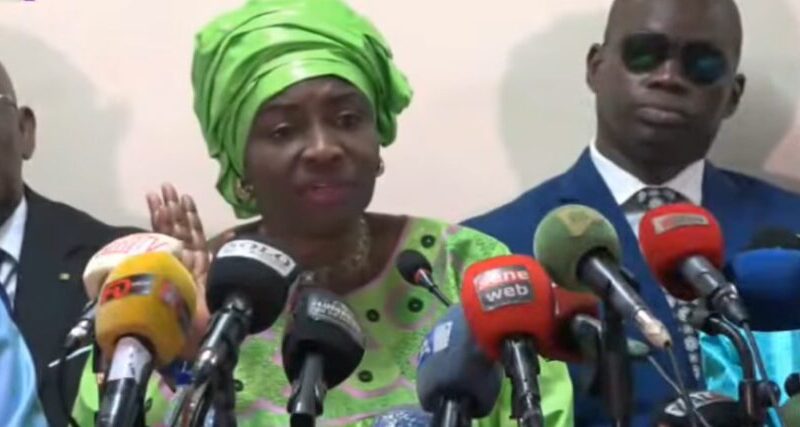 Aminata Touré dénonce le rejet de la LFR 2026 : « 2 505 milliards de FCFA bloqués »