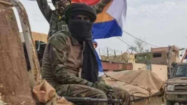 Mali: la rébellion touareg du FLA annonce se retirer de Kidal face aux opérations de l&rsquo;armée